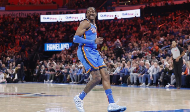 杰威：更清楚自己的优势与短板，这是我从独行侠系列赛中学到的